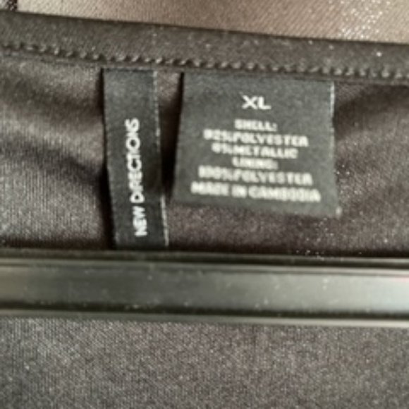 NWOT, New Directions Blouse - Picture 3 of 3